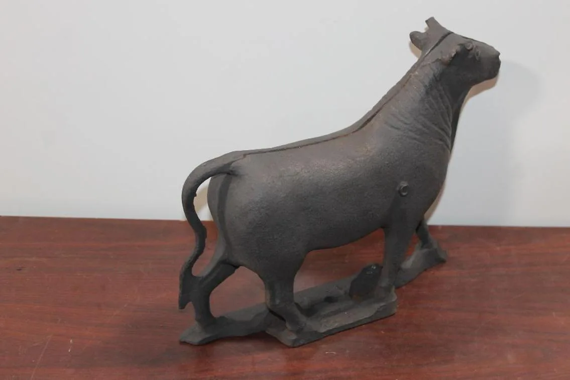 Potomac Estate, FURNITURE & DECOR Online Auction — auction photograph 3
