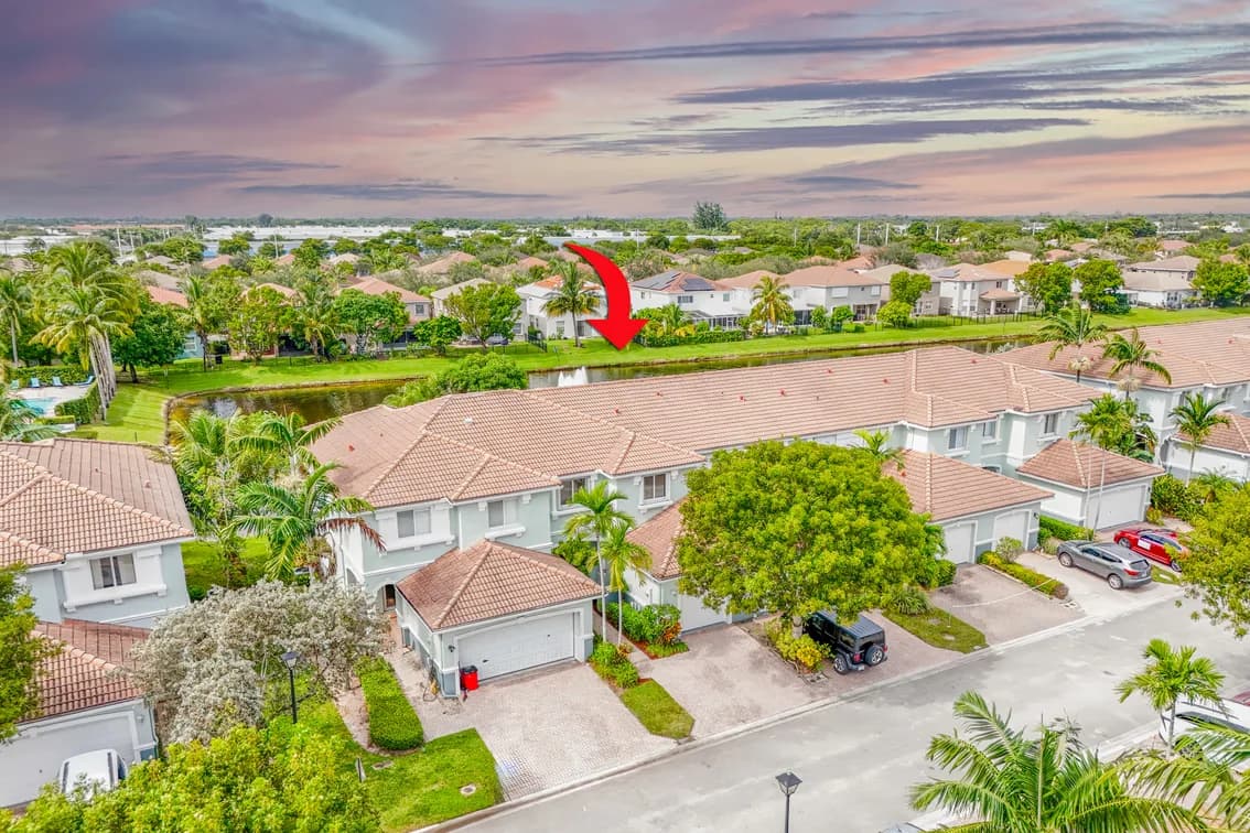 Thousand Oaks Townhouse Riviera Beach, Online Auction, Palm Beach County — auction photograph 33