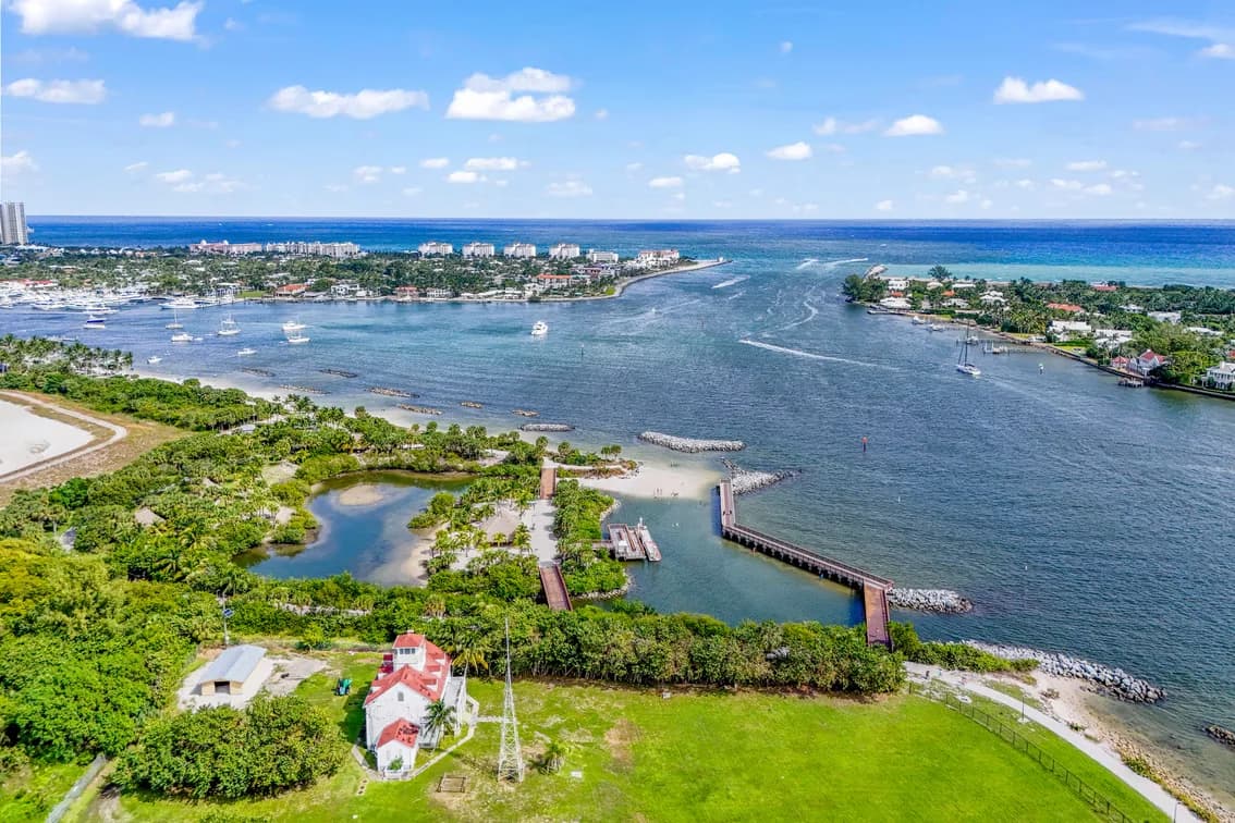 Thousand Oaks Townhouse Riviera Beach, Online Auction, Palm Beach County — auction photograph 44