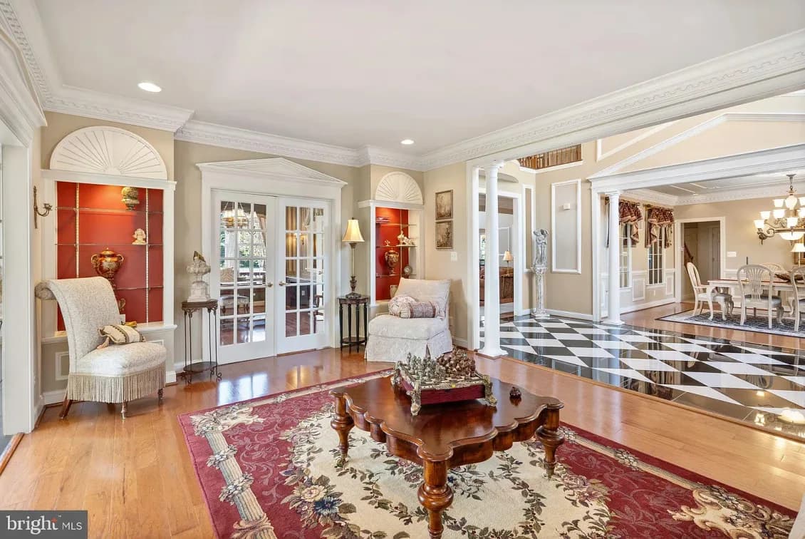Loudoun $1.45 Mil Mansion Downsizing Online Auction — auction photograph 6