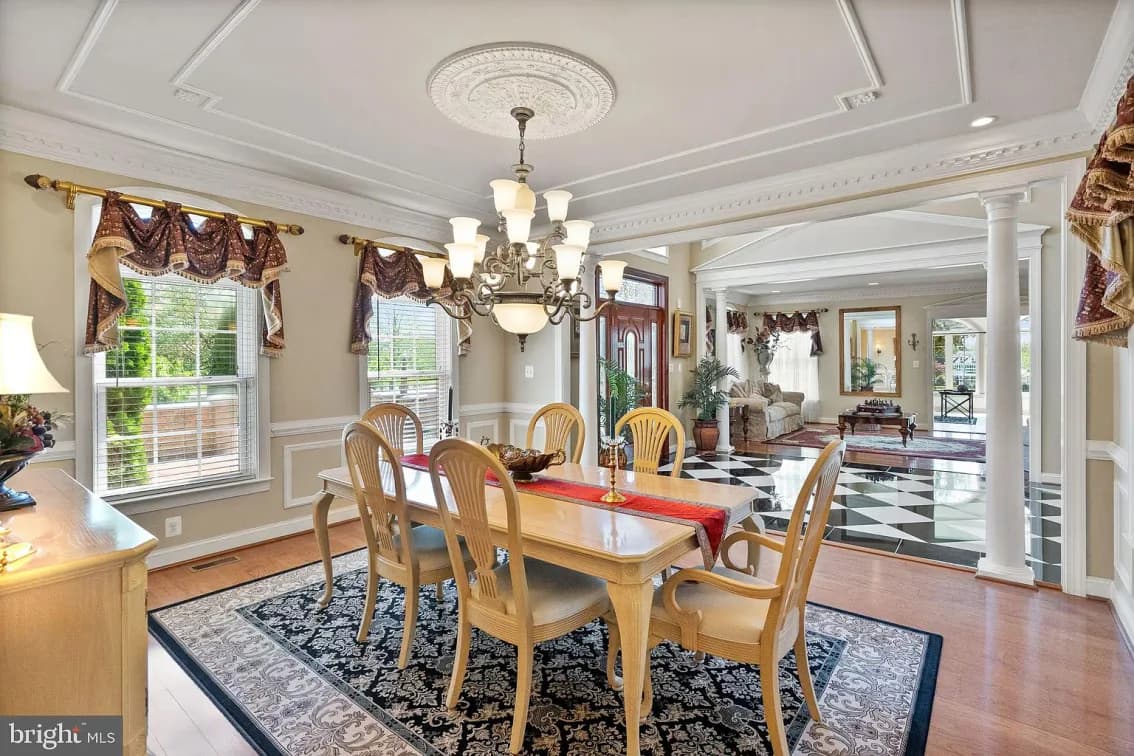Loudoun $1.45 Mil Mansion Downsizing Online Auction — auction photograph 12