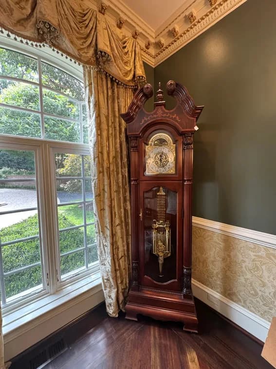 $15 Million Great Falls Downsizing Mansion Online Auction — auction photograph 8