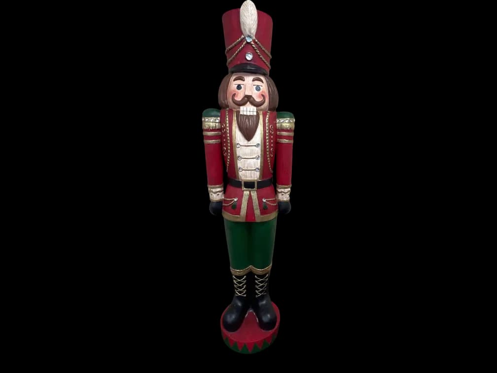 McLean Winter Estate: Jewels, Holiday Decor, Furniture, Arts & Rugs Online Auction — auction photograph 4